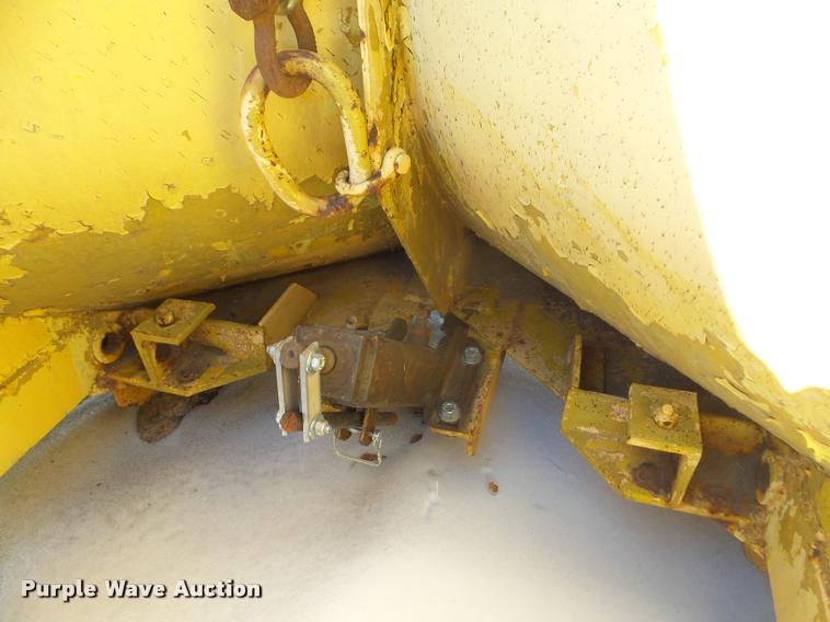 image for item DA7523 Burch V-blade snow plow