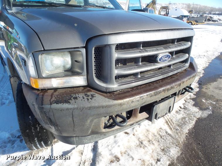 image for item DA7526 2002 Ford F250 Super Duty Crew Cab pickup truck