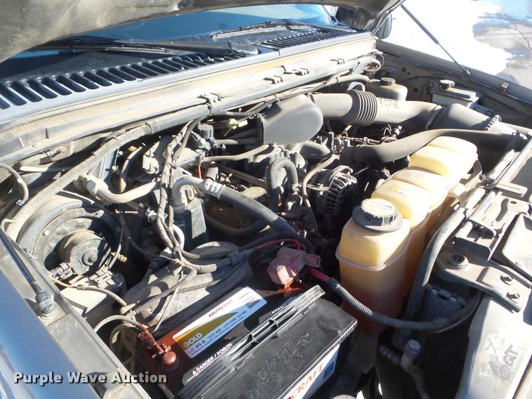 image for item DA7526 2002 Ford F250 Super Duty Crew Cab pickup truck