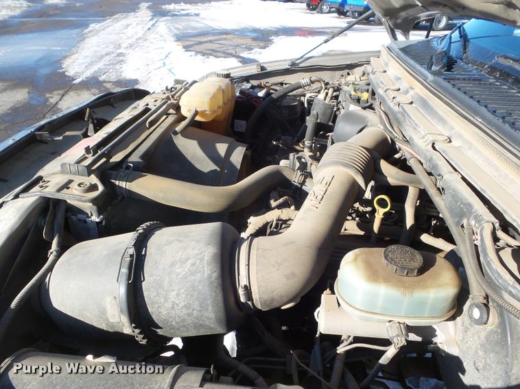 image for item DA7526 2002 Ford F250 Super Duty Crew Cab pickup truck