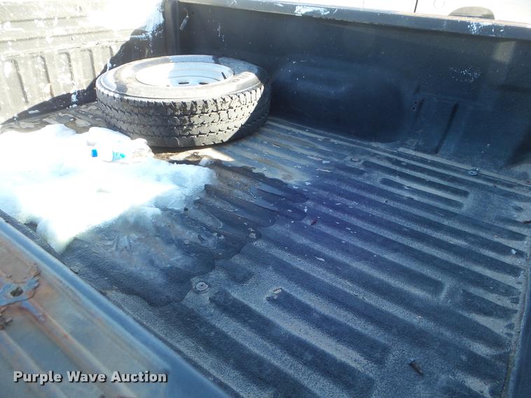 image for item DA7526 2002 Ford F250 Super Duty Crew Cab pickup truck