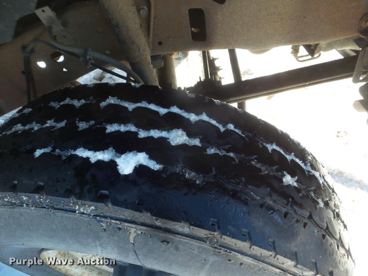 image for item DA7526 2002 Ford F250 Super Duty Crew Cab pickup truck