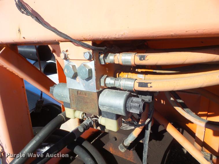 image for item DA7528 2001 Midland WA road widener shoulder machine