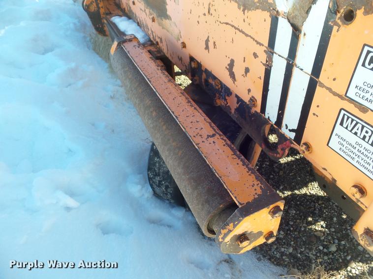 image for item DA7528 2001 Midland WA road widener shoulder machine