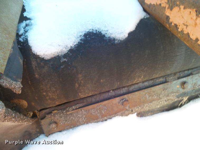 image for item DA7528 2001 Midland WA road widener shoulder machine