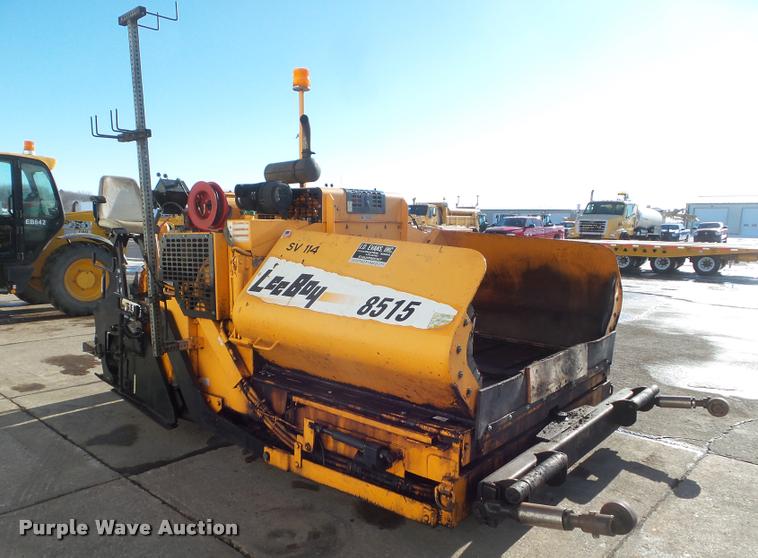 image for item DA7529 Lee Boy L8515R paver