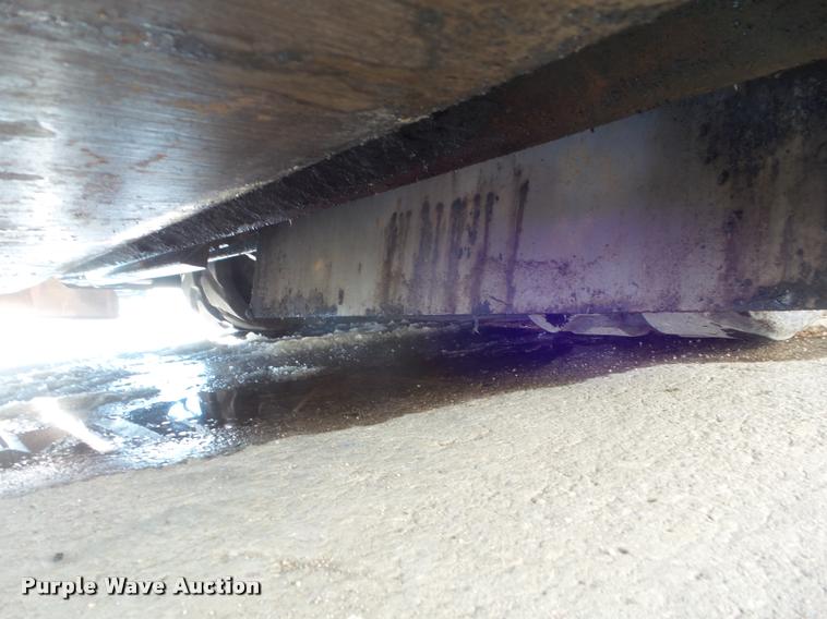 image for item DA7529 Lee Boy L8515R paver