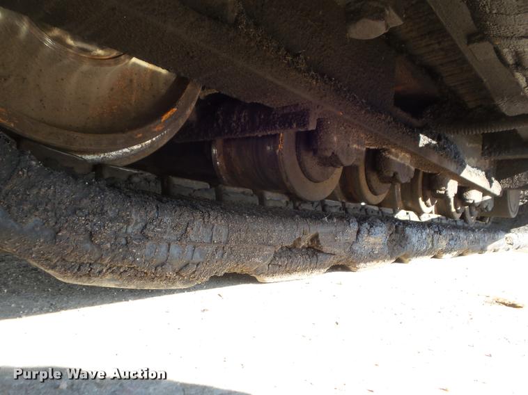 image for item DA7529 Lee Boy L8515R paver