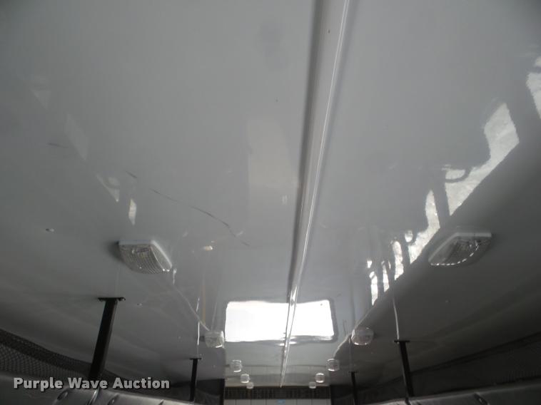 image for item DA7532 2008 Chevrolet C5500 shuttle bus