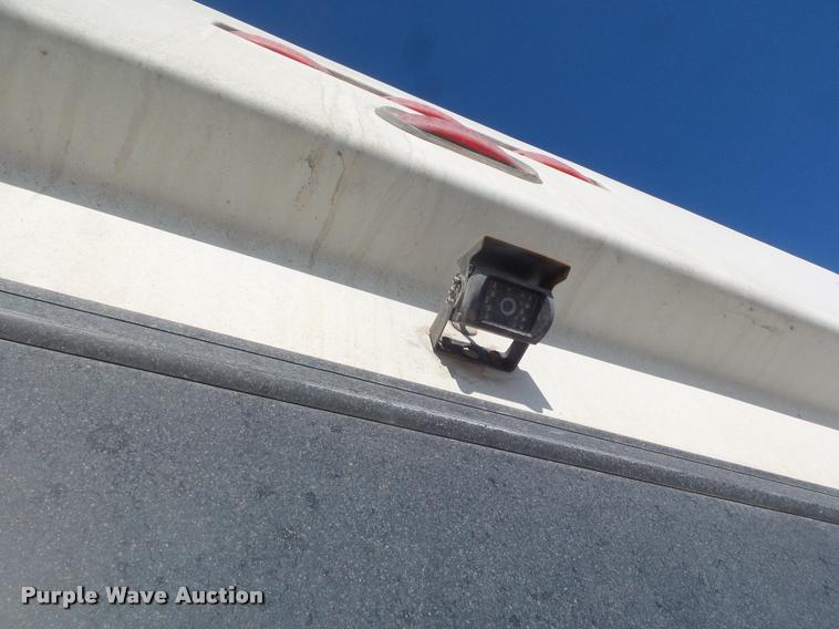 image for item DA7532 2008 Chevrolet C5500 shuttle bus