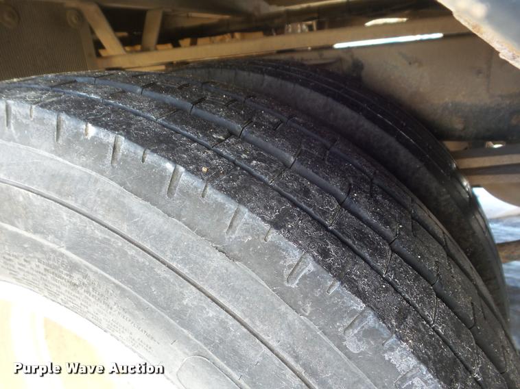 image for item DA7532 2008 Chevrolet C5500 shuttle bus