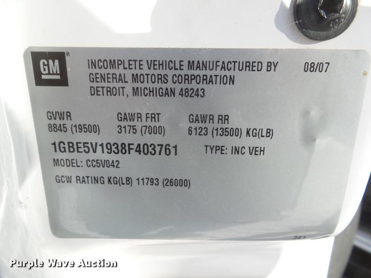 image for item DA7532 2008 Chevrolet C5500 shuttle bus