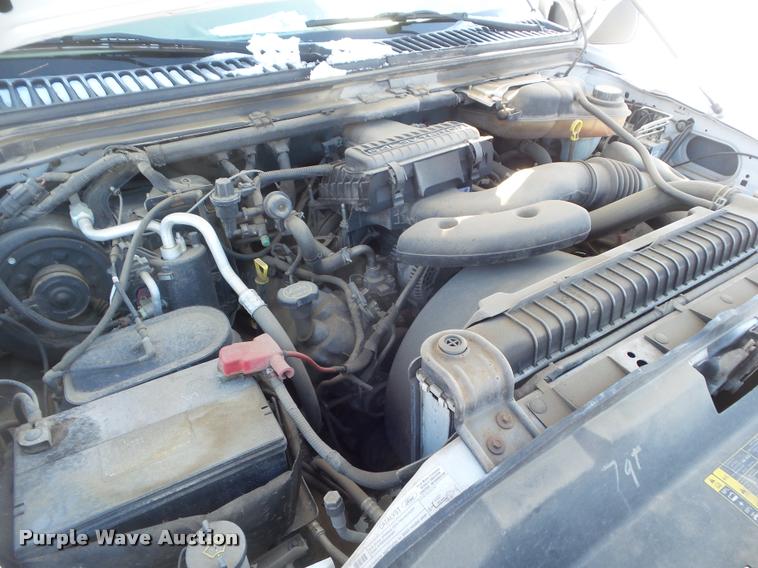 image for item DA7533 2005 Ford F250 Super Duty Crew Cab pickup truck