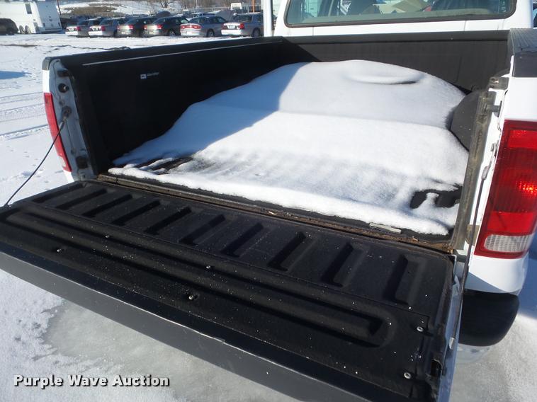 image for item DA7533 2005 Ford F250 Super Duty Crew Cab pickup truck