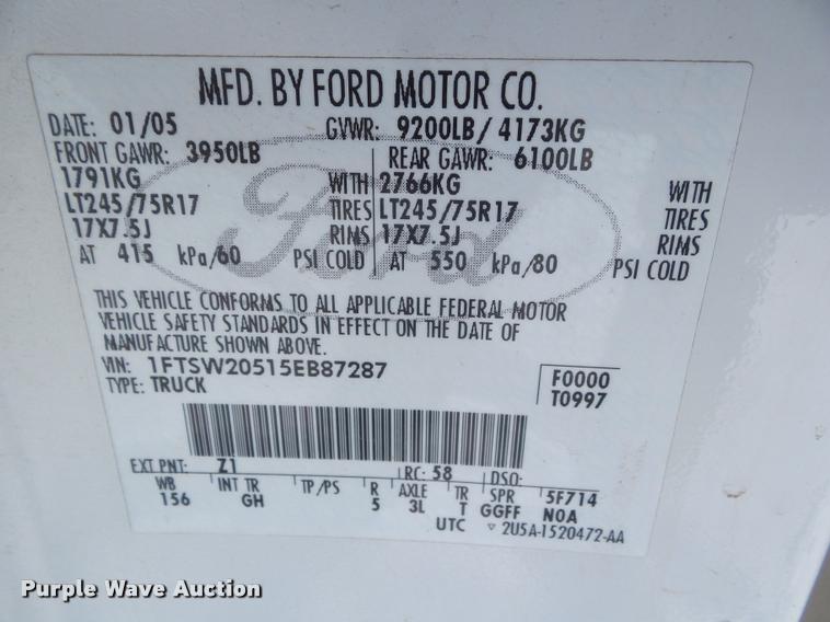 image for item DA7533 2005 Ford F250 Super Duty Crew Cab pickup truck