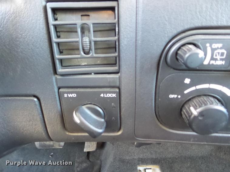 image for item DA7534 2003 Dodge Durango SUV