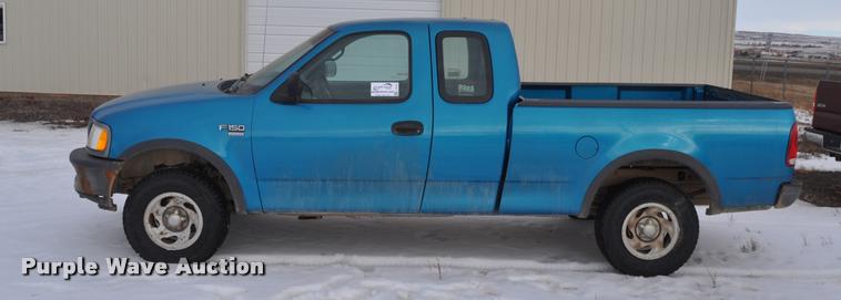 image for item L5151 1998 Ford F150 SuperCab pickup truck