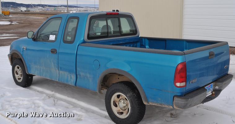 image for item L5151 1998 Ford F150 SuperCab pickup truck