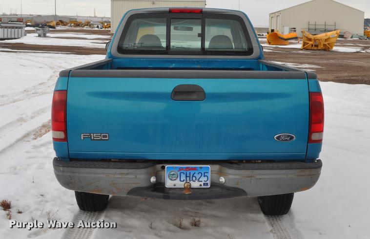 image for item L5151 1998 Ford F150 SuperCab pickup truck