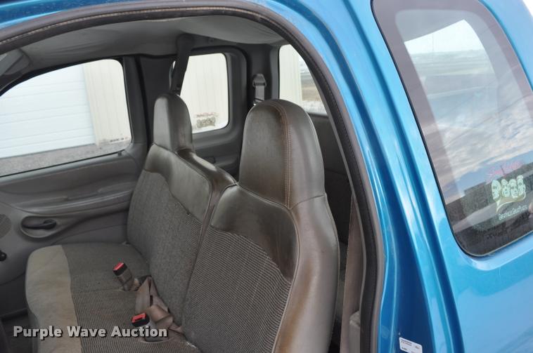 image for item L5151 1998 Ford F150 SuperCab pickup truck