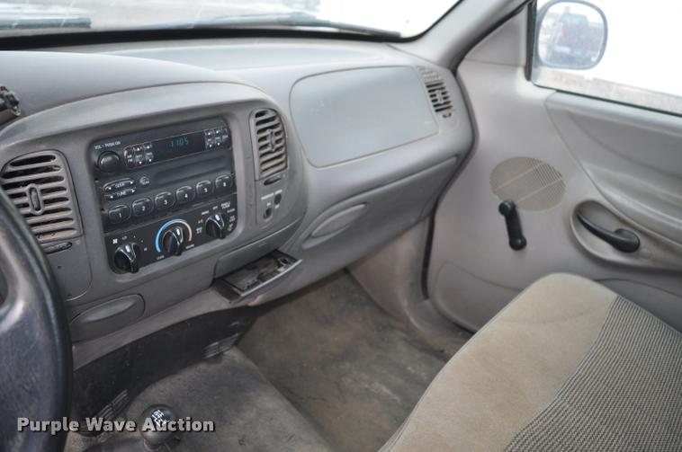 image for item L5151 1998 Ford F150 SuperCab pickup truck