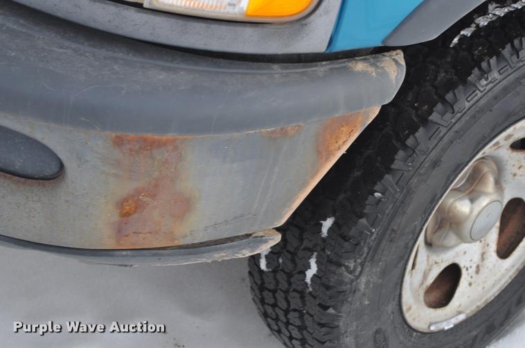 image for item L5151 1998 Ford F150 SuperCab pickup truck