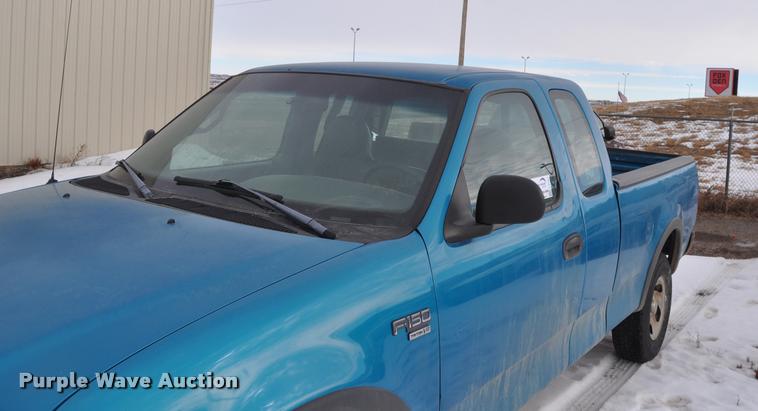 image for item L5151 1998 Ford F150 SuperCab pickup truck