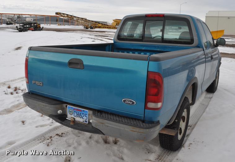 image for item L5151 1998 Ford F150 SuperCab pickup truck