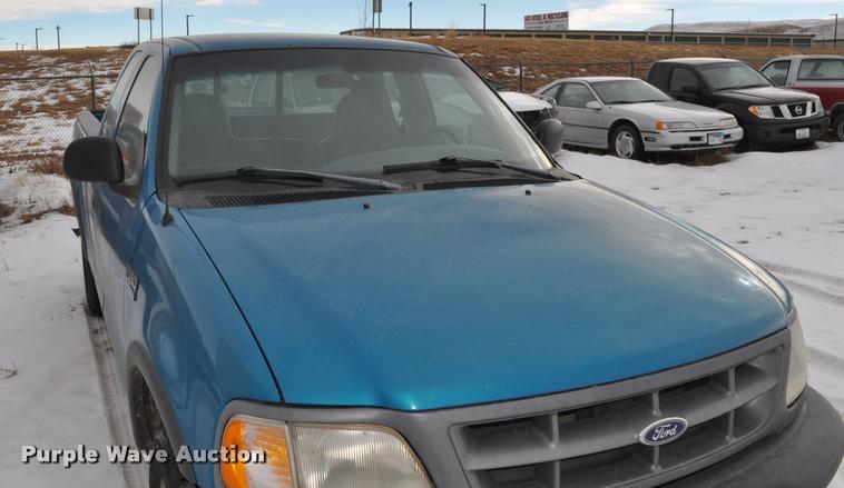 image for item L5151 1998 Ford F150 SuperCab pickup truck