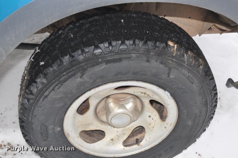 image for item L5151 1998 Ford F150 SuperCab pickup truck