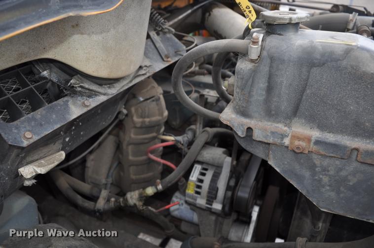 image for item L5155 1995 International 4700 dump truck