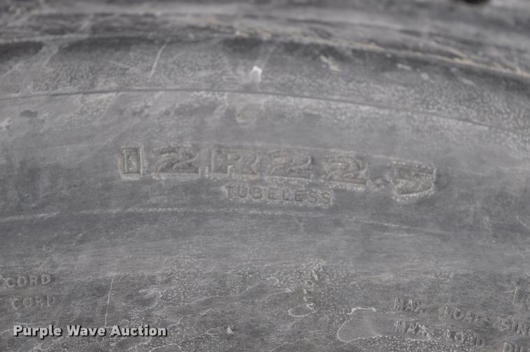 image for item L5155 1995 International 4700 dump truck