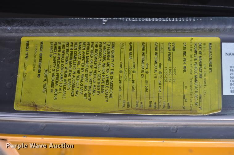 image for item L5155 1995 International 4700 dump truck