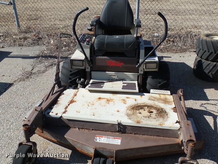 image for item AT9562 Grasshopper 721D lawn mower