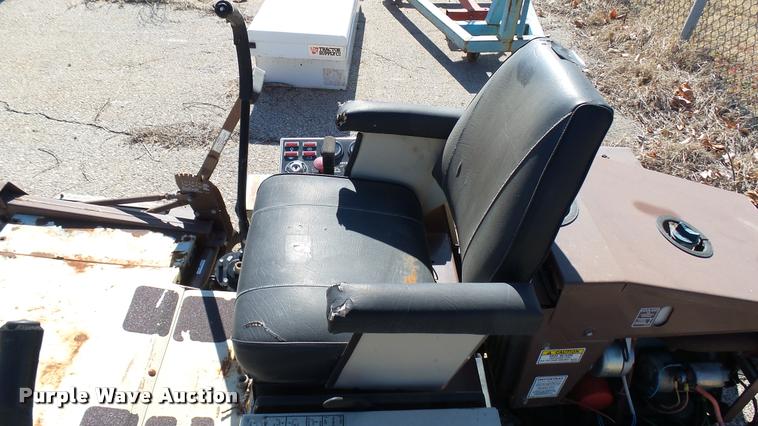 image for item AT9562 Grasshopper 721D lawn mower