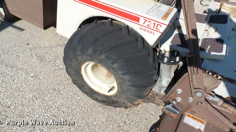 image for item AT9562 Grasshopper 721D lawn mower