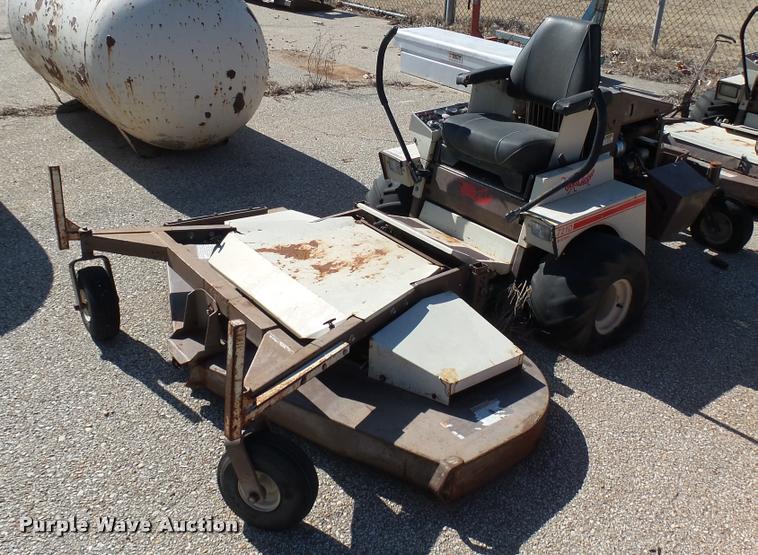 image for item AT9563 Grasshopper 721D lawn mower