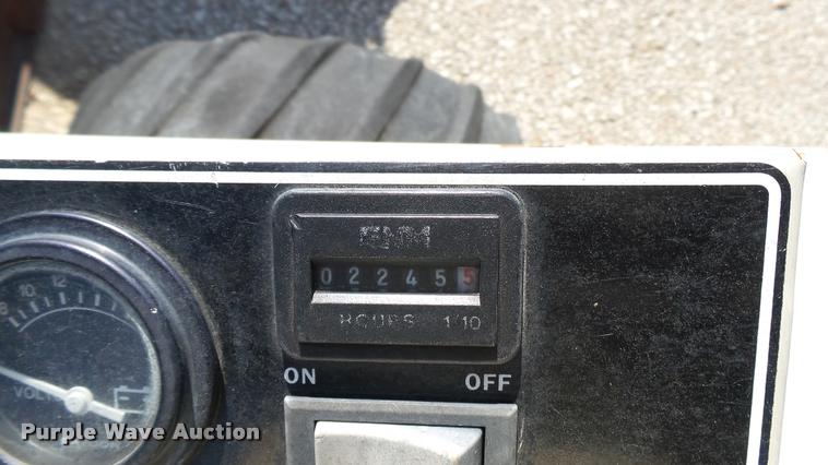 image for item AT9563 Grasshopper 721D lawn mower