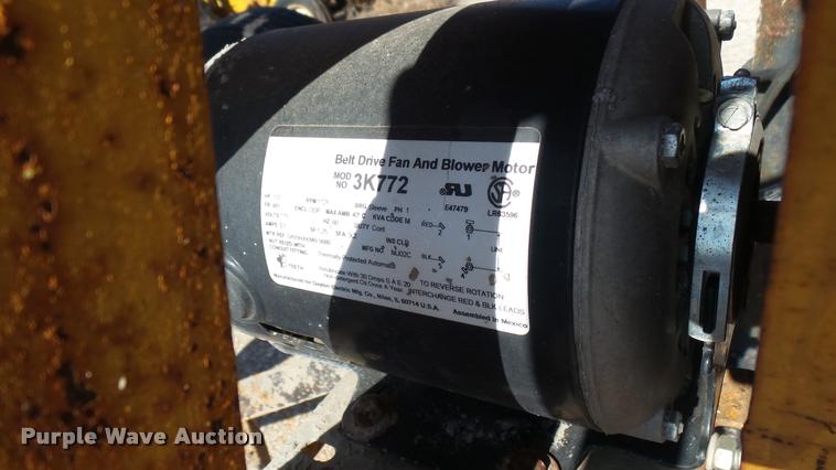 image for item AT9564 Cement mixer