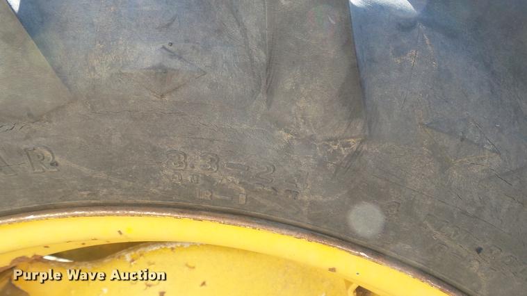 image for item AT9568 International tractor