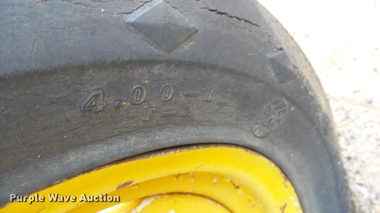 image for item AT9568 International tractor