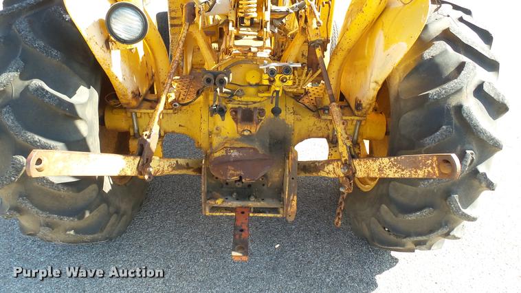 image for item AT9569 John Deere 301A tractor