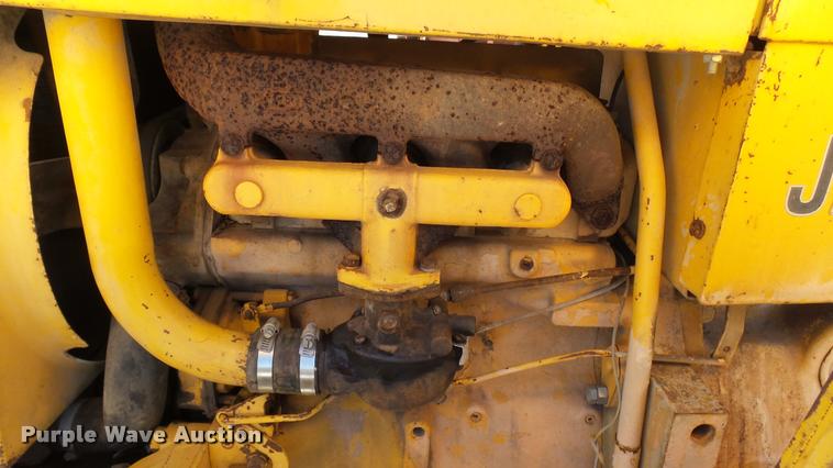 image for item AT9569 John Deere 301A tractor