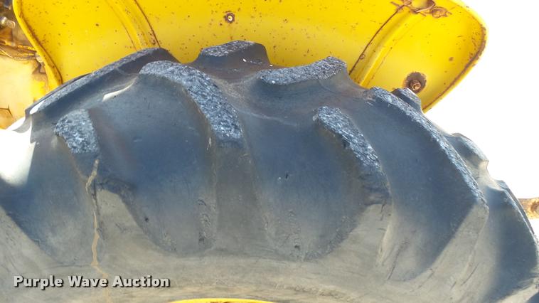 image for item AT9569 John Deere 301A tractor