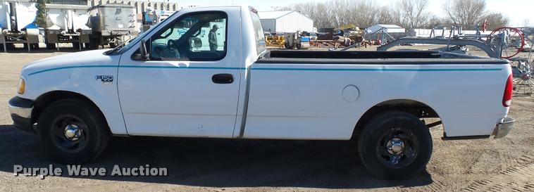image for item AT9588 2001 Ford F150 pickup truck
