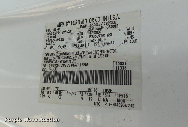 image for item AT9588 2001 Ford F150 pickup truck