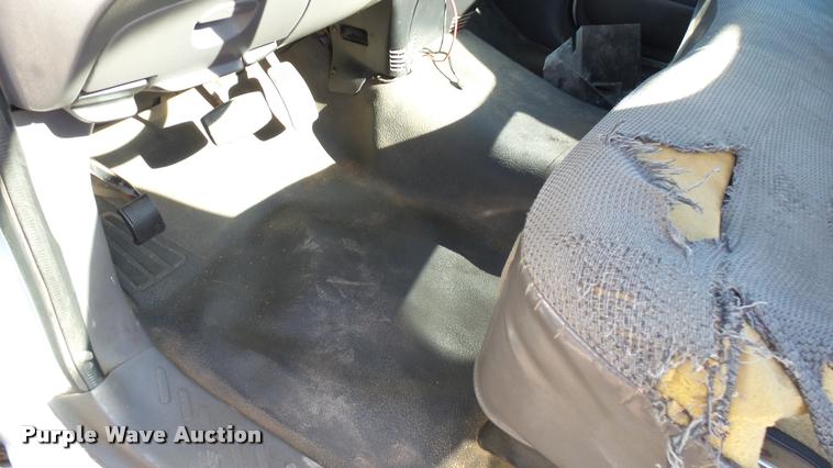 image for item AT9588 2001 Ford F150 pickup truck