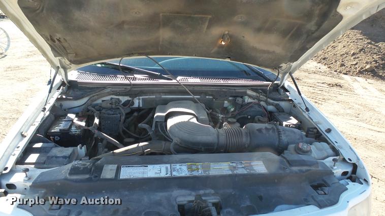 image for item AT9588 2001 Ford F150 pickup truck