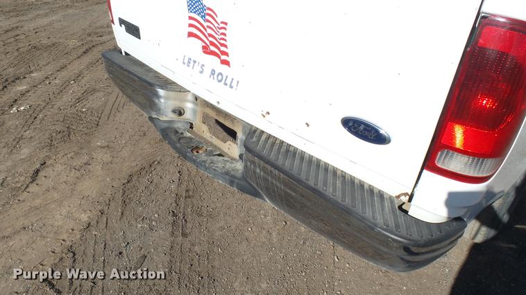 image for item AT9588 2001 Ford F150 pickup truck