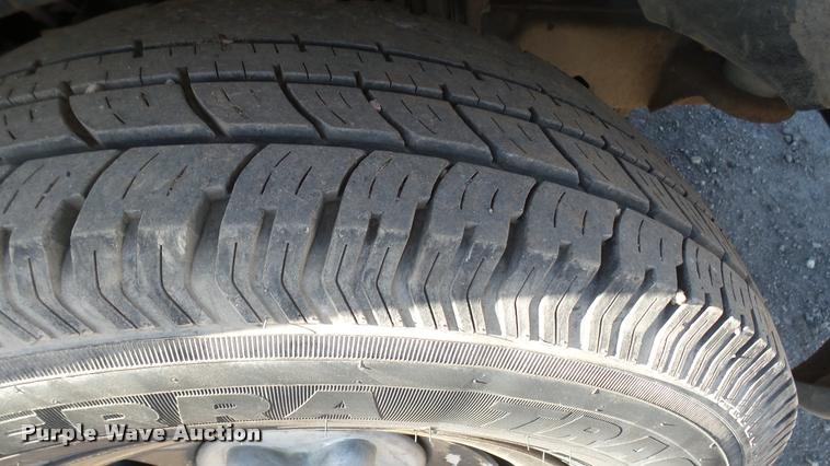 image for item AT9588 2001 Ford F150 pickup truck